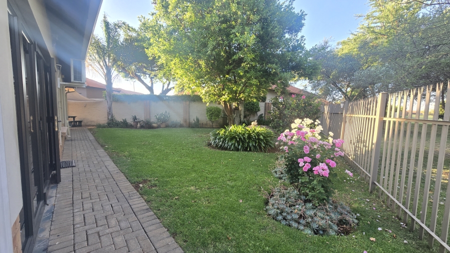 3 Bedroom Property for Sale in Waterkloof East North West